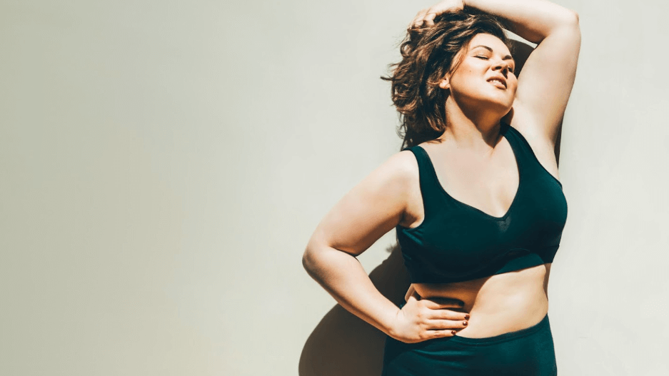 woman with flat tummy